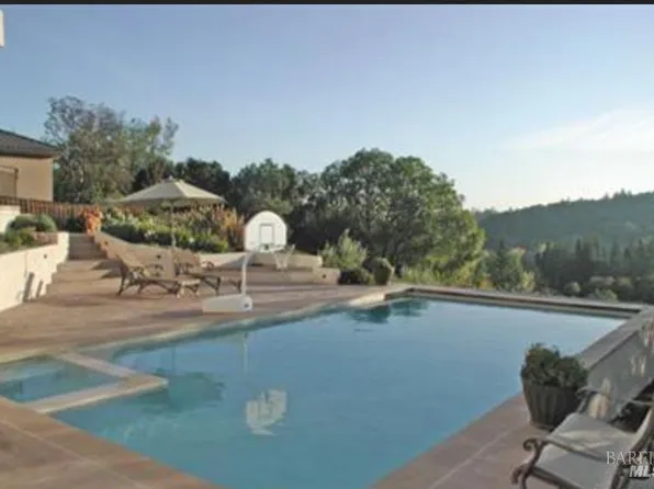 3648 Crown Hill Drive, Santa Rosa, CA 95404