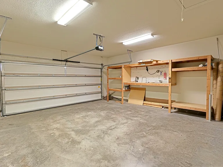 9186 Sunset Dr — Photo 24