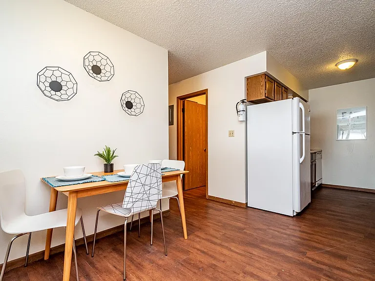 629 S Johnson St #9 — Photo 5