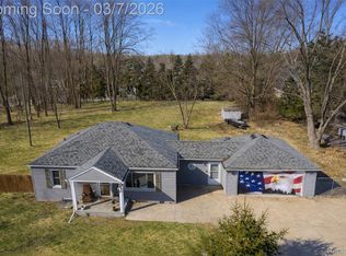 4701 Clintonville Rd, Clarkston, MI 48346