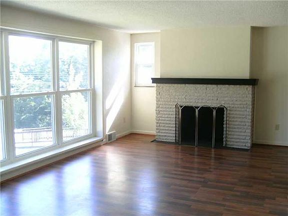 5th image of 168 Orchard Dr