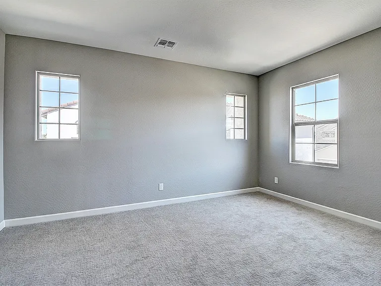 1957 W Yellowstone Way — Photo 23