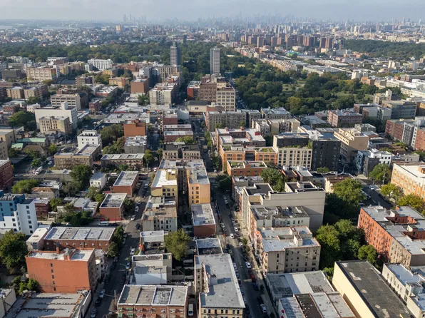 2023 Hughes Avenue image 43 of 63