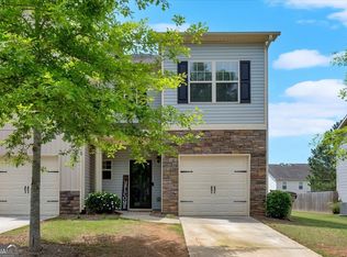 635 Oakside Pl, Acworth, GA 30102
