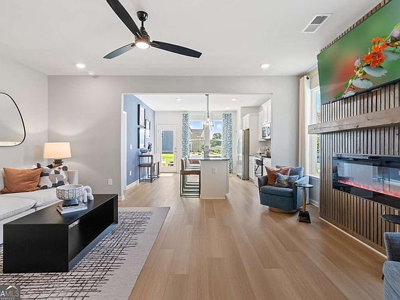 7th image of this home