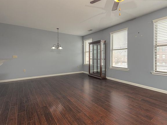 5th image of 721 Litty Ct APT 201