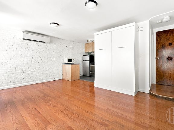 4th image of 156 E 39th St Floor 2