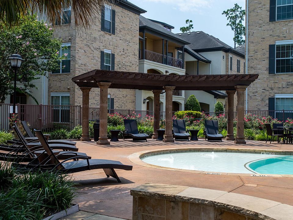 Gazebos for catching a little shade in this Texas heat. Sunbathing available in the pool, full sun lounge chairs or under some shade.