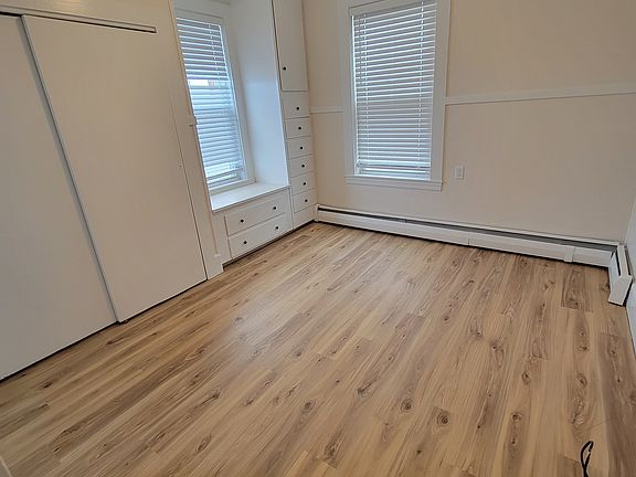 2nd image of 32 Railroad Ave APT 11