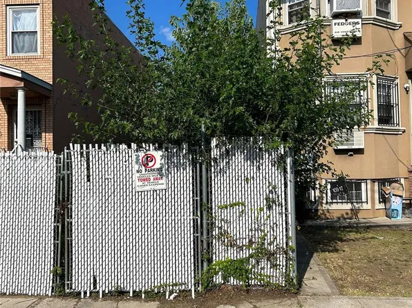 103-15 169 Street, Jamaica, NY 11433