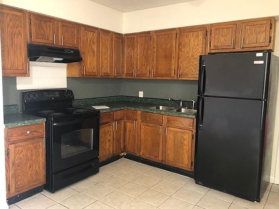 4th image of 3060 Wedgefield Blvd