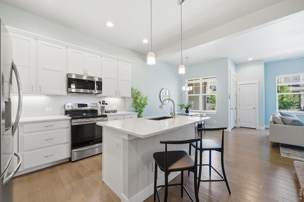 1710 W 50th St