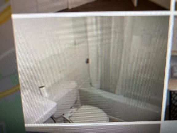 4th image of 1700 Beaumont Ave