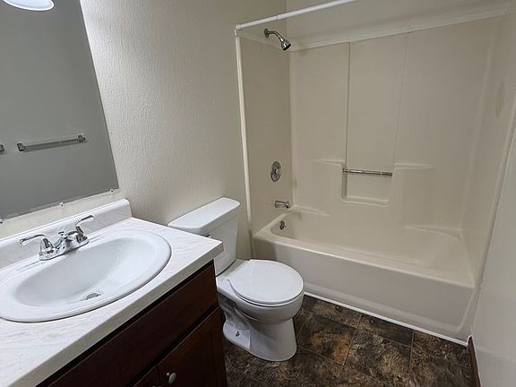 5th image of 519 S Silverwood Ln APT C