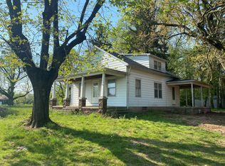 517 Mohns Hill Rd, Reading, PA 19608