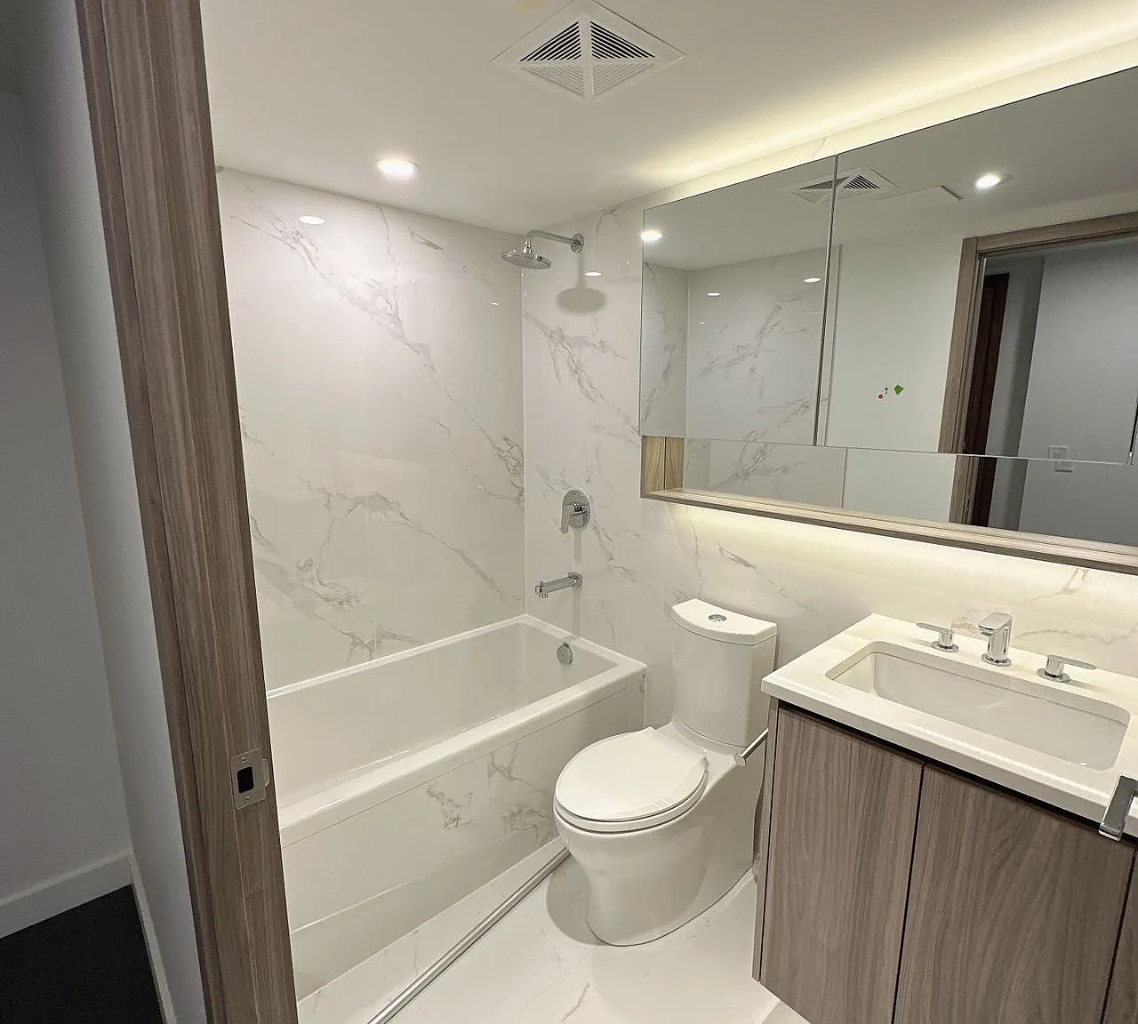 2 bed, $3,000 — Photo 3