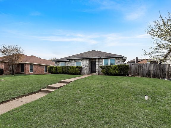 2nd image of 1205 Candlenut Ct