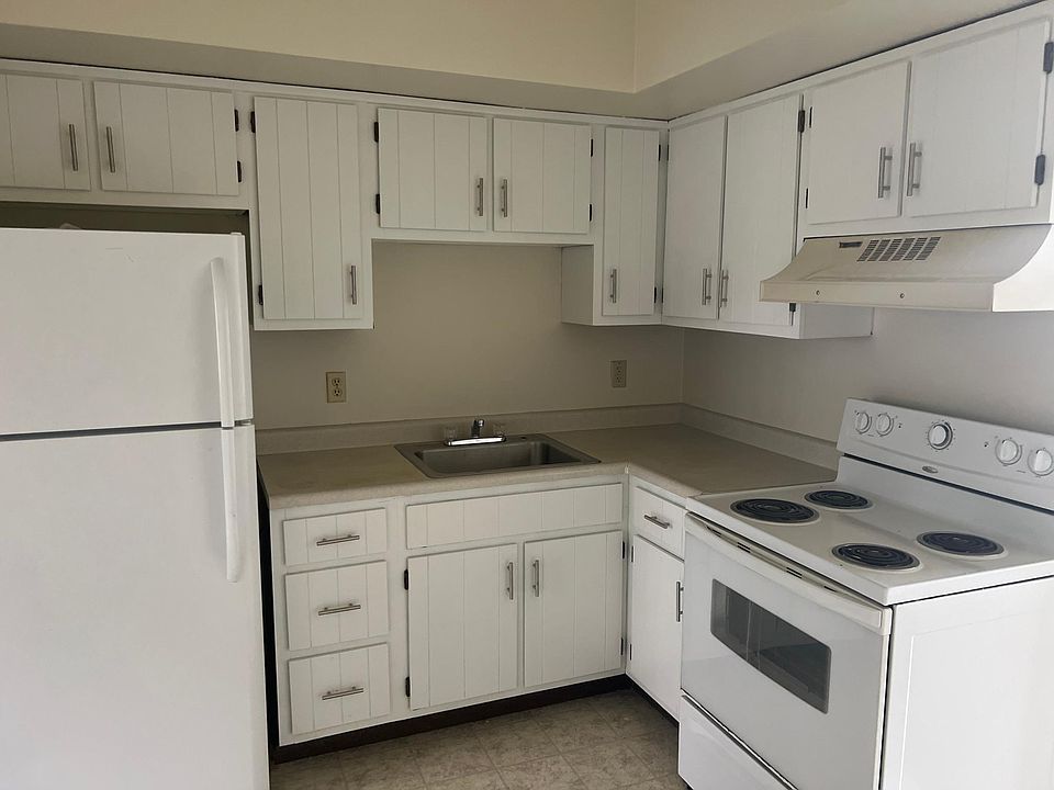 1st image of 315 Concord Ave APT 6