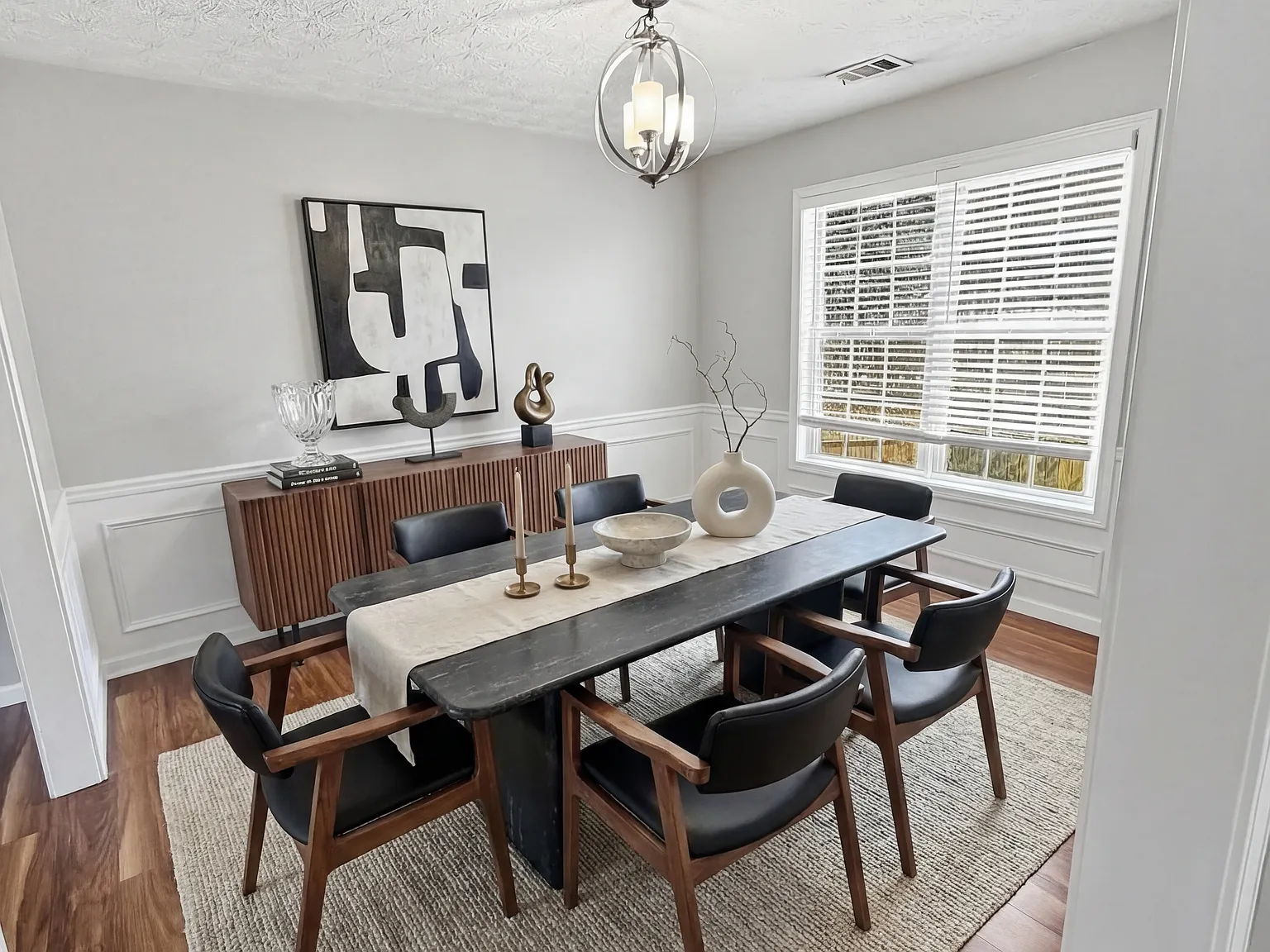 3 bed, 1678 sqft, $2,400 — Photo 4
