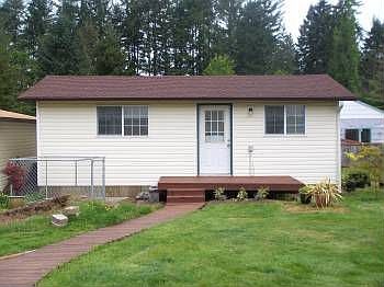 2nd image of 4 Blueberry Ln