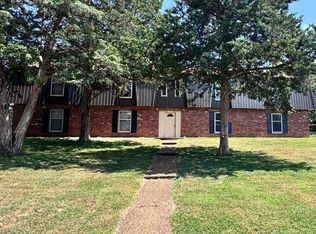 1609 B Chaddsford Dr, Jefferson City, MO 65109