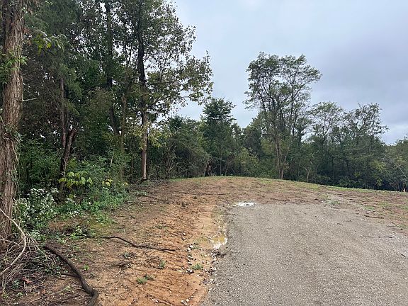 2nd image of 5205 Whitton Rd