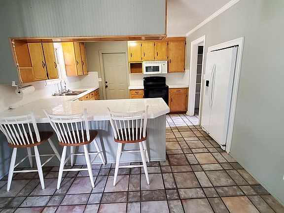 4th image of 5105 Flamingo Dr