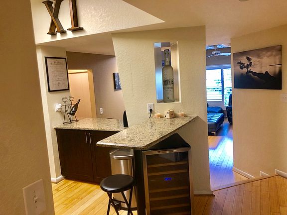 3rd image of 2421 W Horatio St Unit 823
