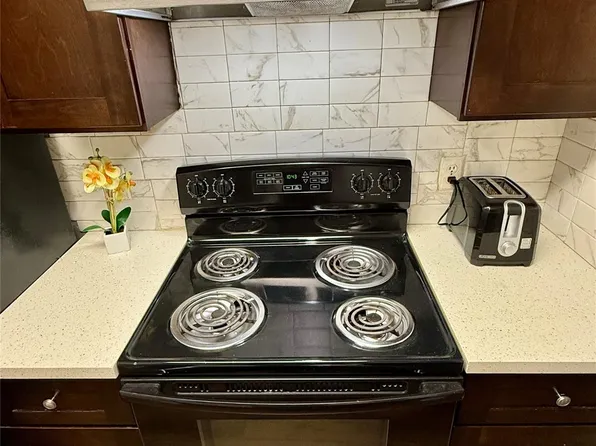 10211 Sugar Branch Dr APT 377, Houston, TX 77036