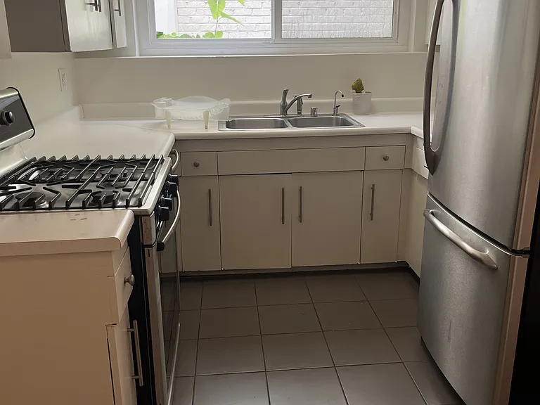 10655 Wilshire Blvd #201 — Photo 8