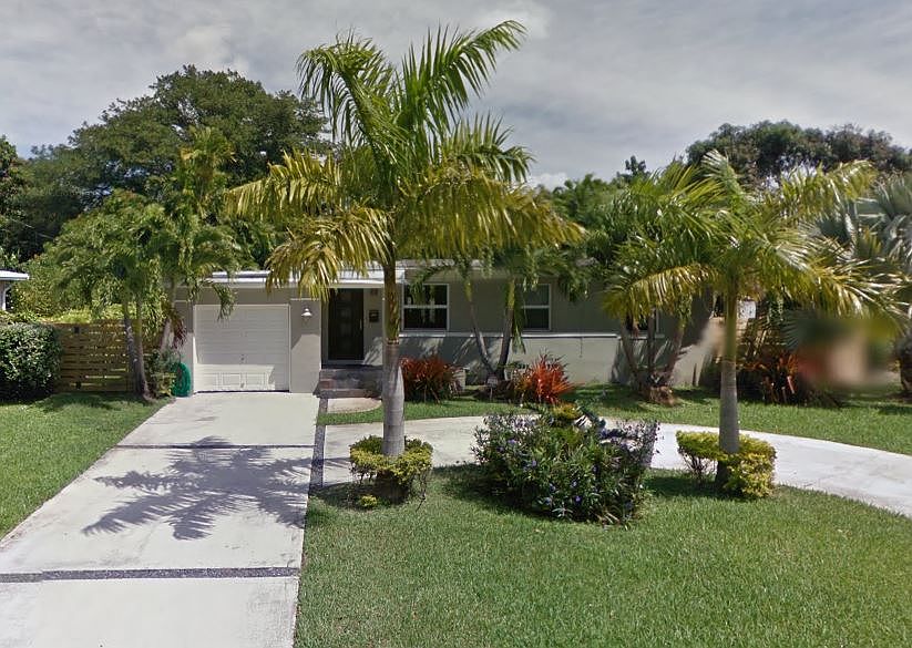 1st image of 1017 NE 116th St