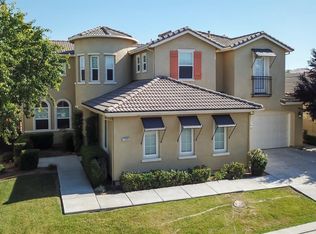 1306 Oasis Ln, Patterson, CA 95363