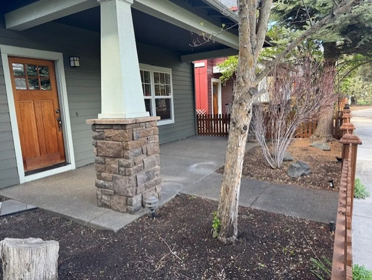 Building Photo - 61710 Poppy Pl