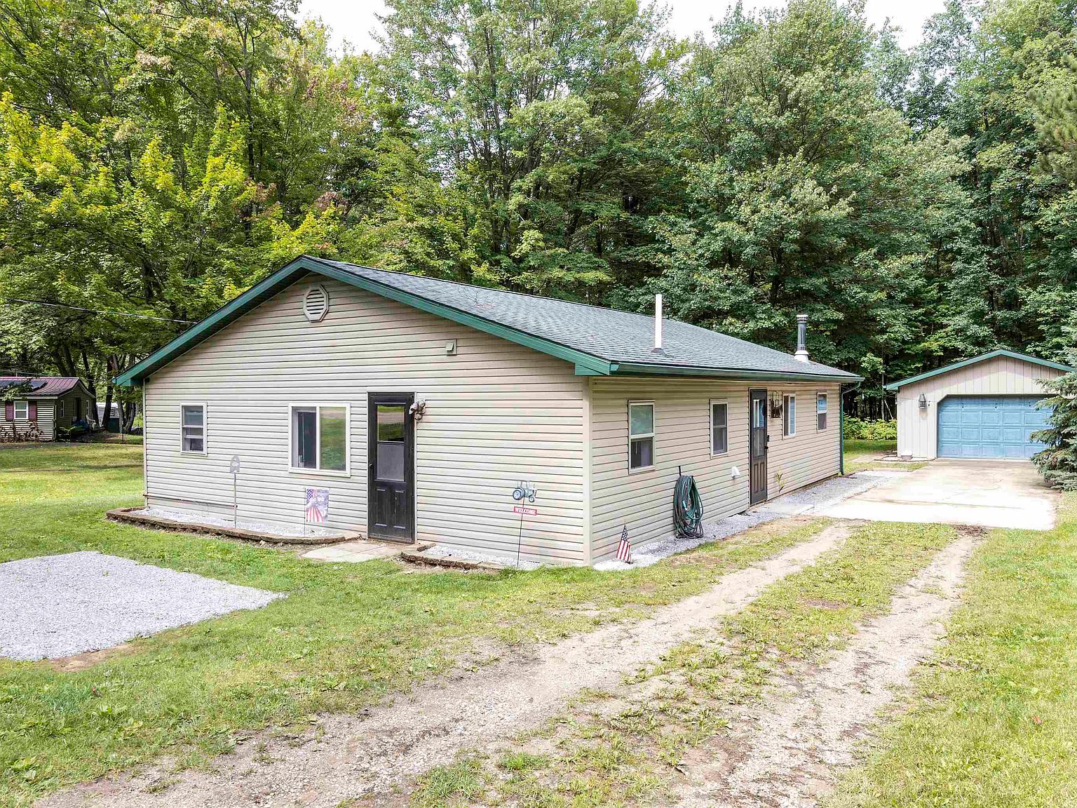5922 Woodland Dr, Farwell, MI 48622 Zillow
