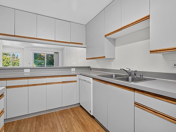 5th image of 41 Dravus St APT 101