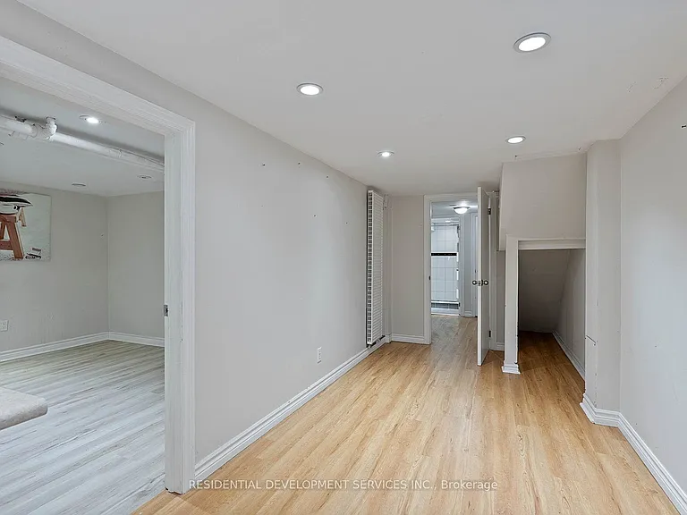 363 Strathmore Blvd — Photo 34