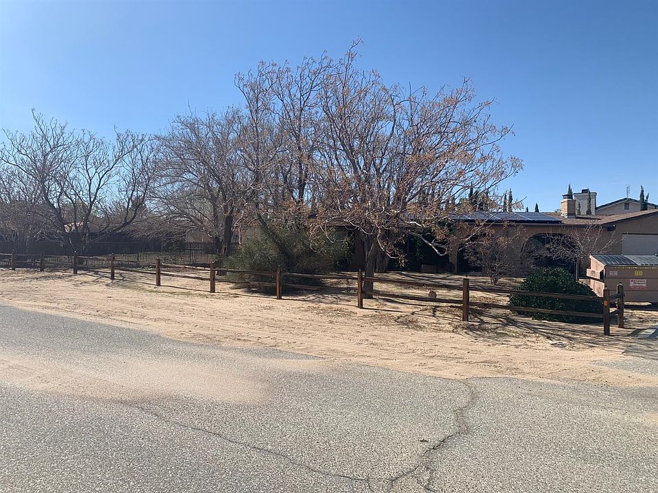 1st image of 9008 Camphor Ave