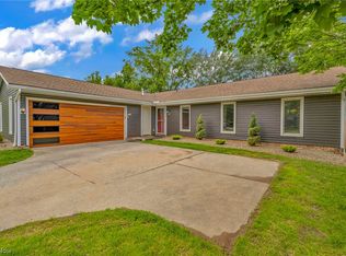 986 Sugarmaple Ln, Brunswick, OH 44212