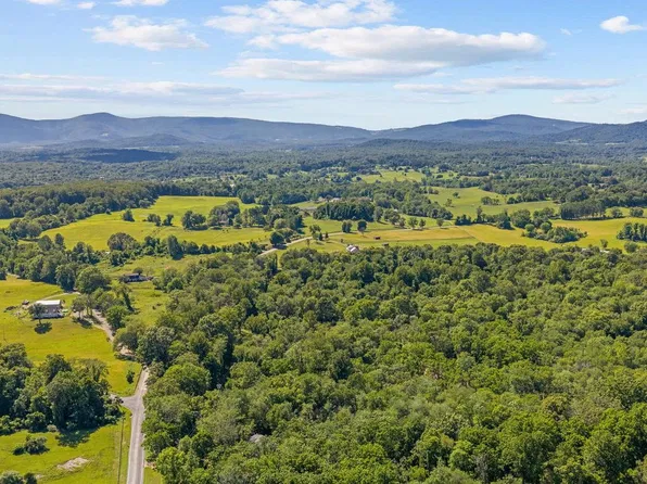 Crest Hill Rd, Hume, VA 22639