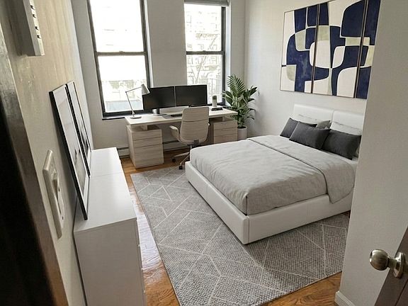 3rd image of 4 W 108th St APT 6