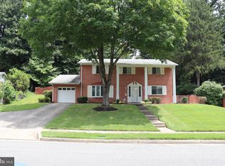 5527 Yorkshire St, Springfield, VA 22151