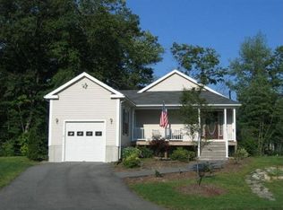 24 Hemlock Dr, East Bridgewater, MA 02333
