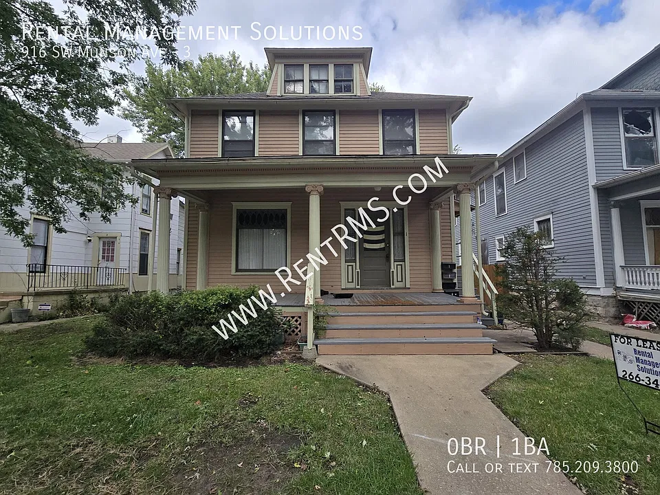 916 SW Munson Ave #3