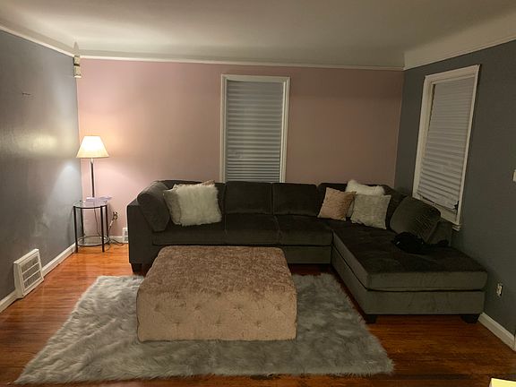 4th image of 7729 Grandville Ave