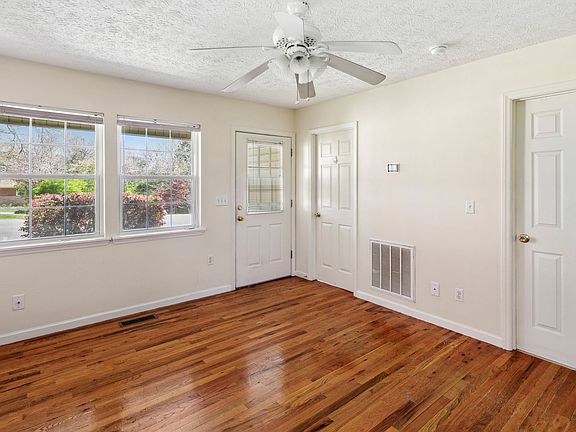 3rd image of 206 Gatchell St APT 1