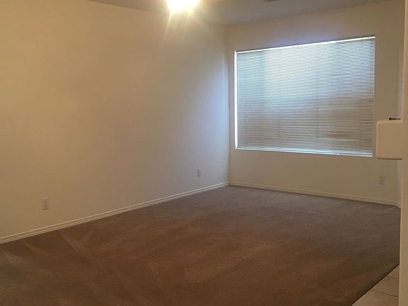4th image of 7817 Louisiana Blvd NE Unit 401