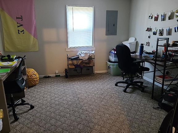 4th image of 411 S Main St #A