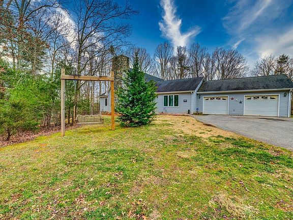 2nd image of 348 Parkview Dr
