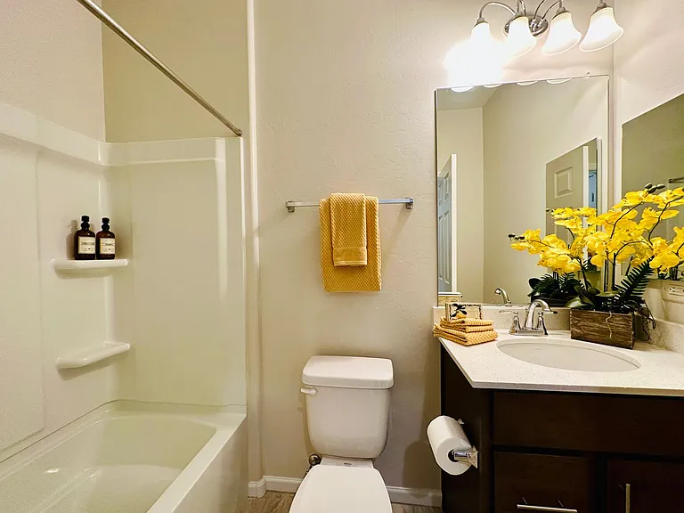 1436 E Basalt Dr — Photo 6