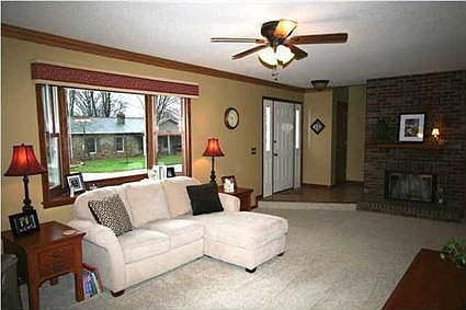 3rd image of 8720 Sunnybrook Dr